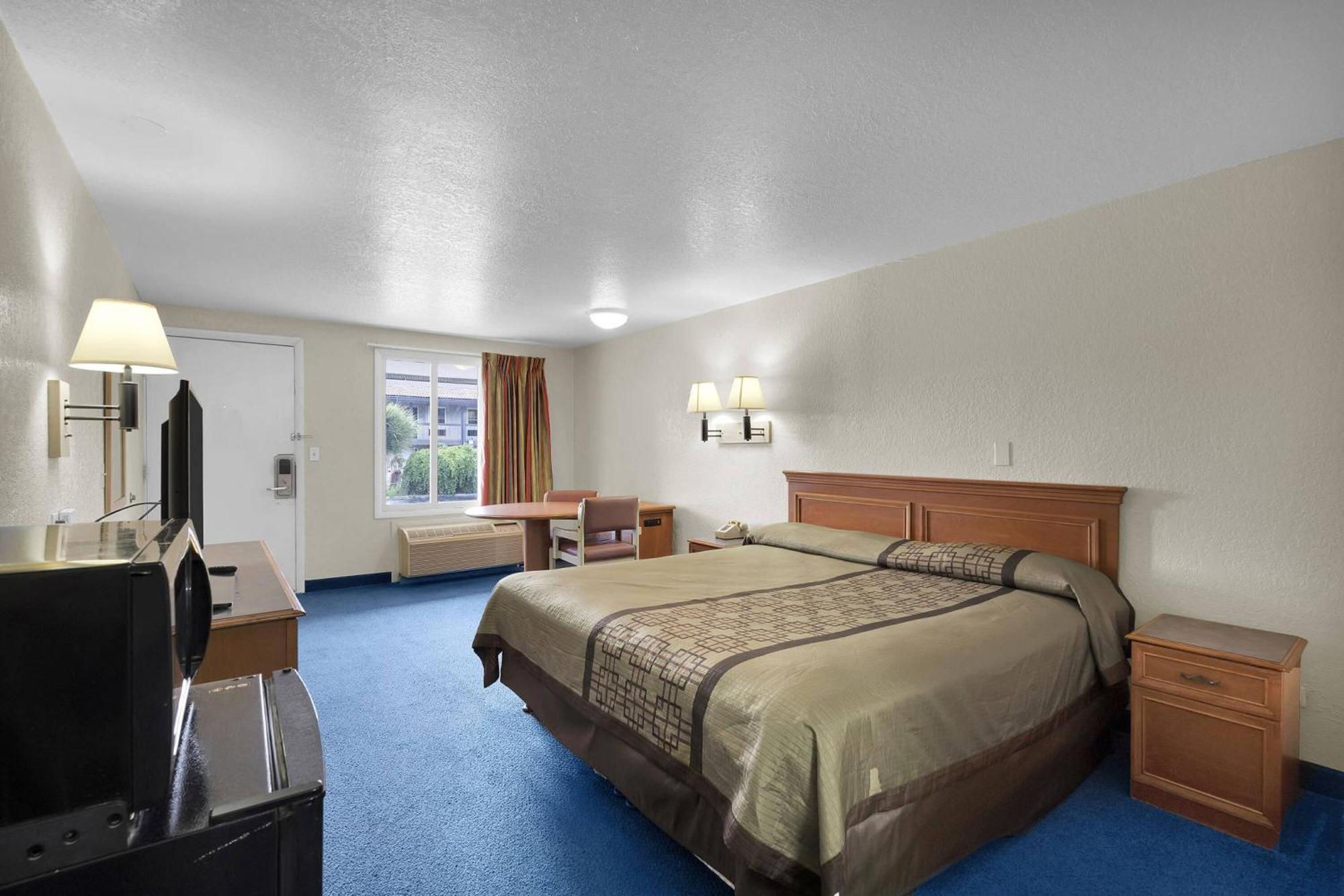 Knights Inn Jacksonville At Dix Ellis Trail Extérieur photo